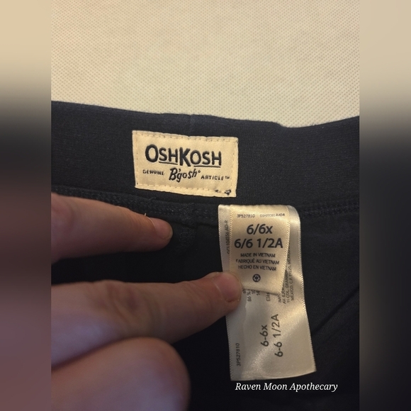 Kids School Uniforms By OSHKOSH - Picture 9 of 16